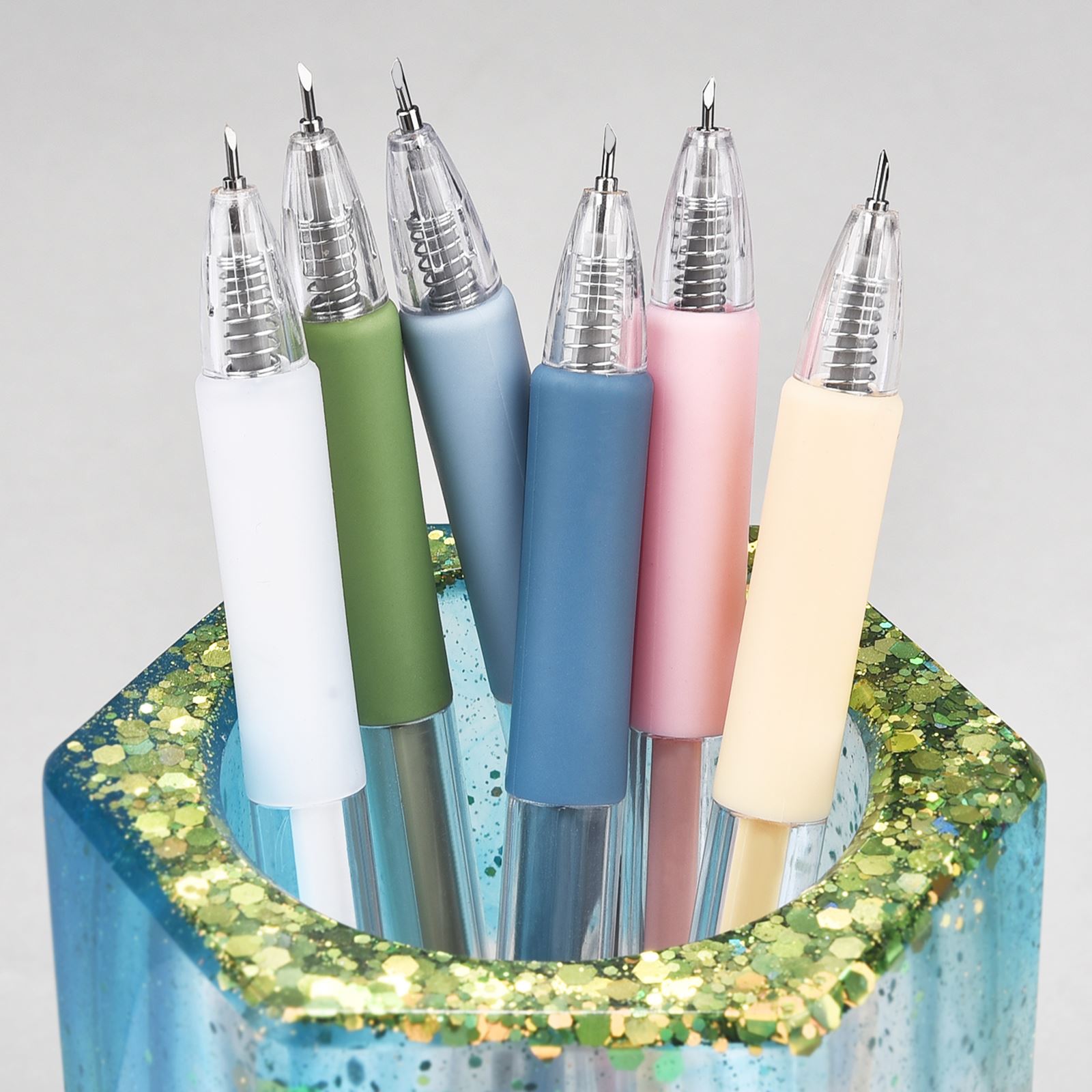 مجموعة إعادة تعبئة أدوات فنية  - مراجعة Craft Knife Set وسعره